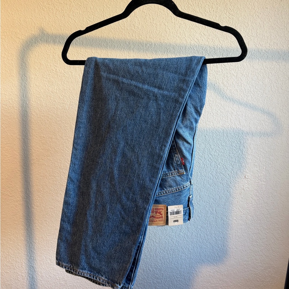 Levi's Classic Blue Jeans - Picture 4 of 4